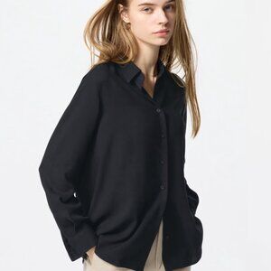 NWT Uniqlo Rayon Button Up Blouse - Size M - Black